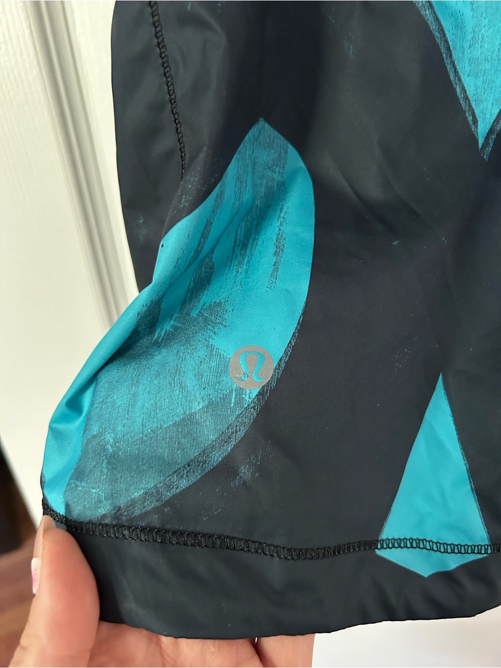 Lululemon Athletica Teal and Black Pack-It Hooded Vest - Peacock - Picture 6 of 8